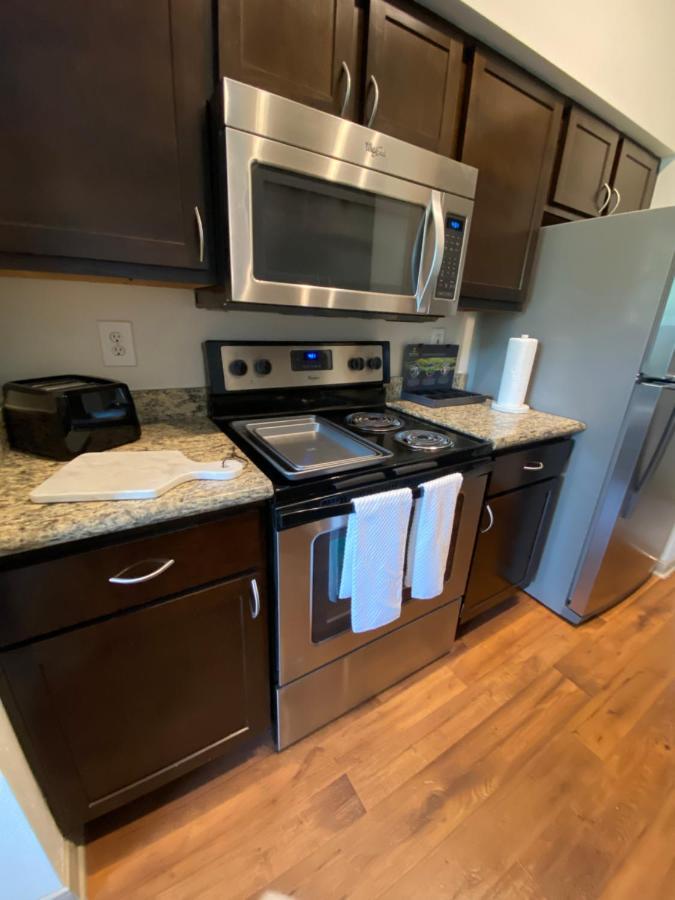 Spacious Galleria Cottage - Self Check In & Free Parking, 4 Beds 2 Bathrooms Houston Esterno foto